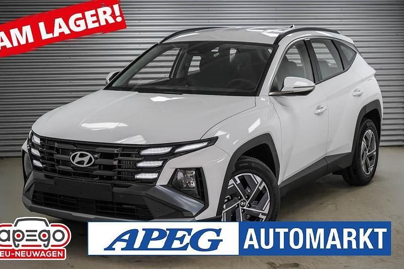 Atlas white Neu 2025 Hyundai Tucson Comfort SUV | 27.390 € (Superpreis) - Bild 1/4
