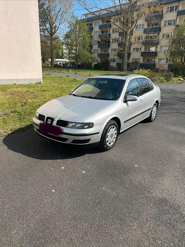 Usata Seat Toledo 105 CV (77 kW) 2000 Argento Berlina