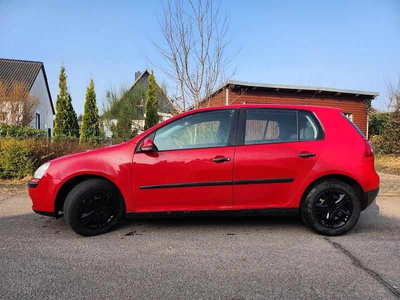 Gebraucht VW Golf V 75 PS (55 kW) 2007 Rot Limousine