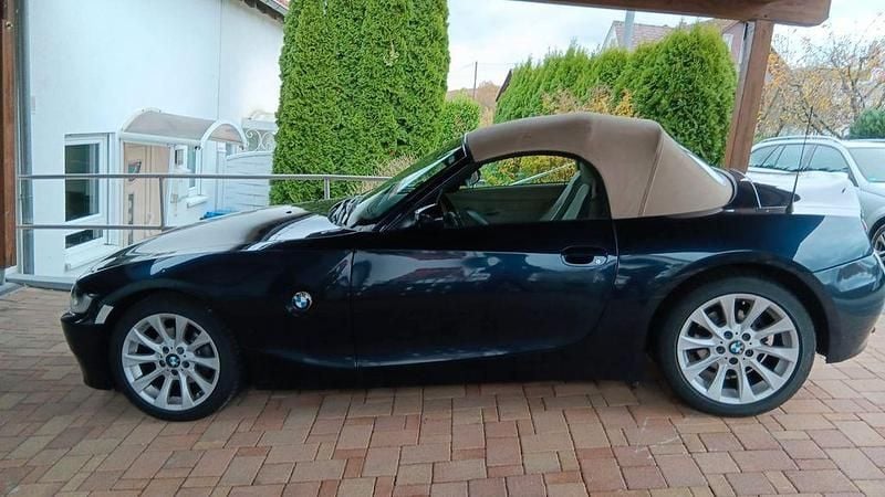 Gebraucht BMW Z4 Sport Line 150 PS (110 kW) 2006 Blau Cabrio