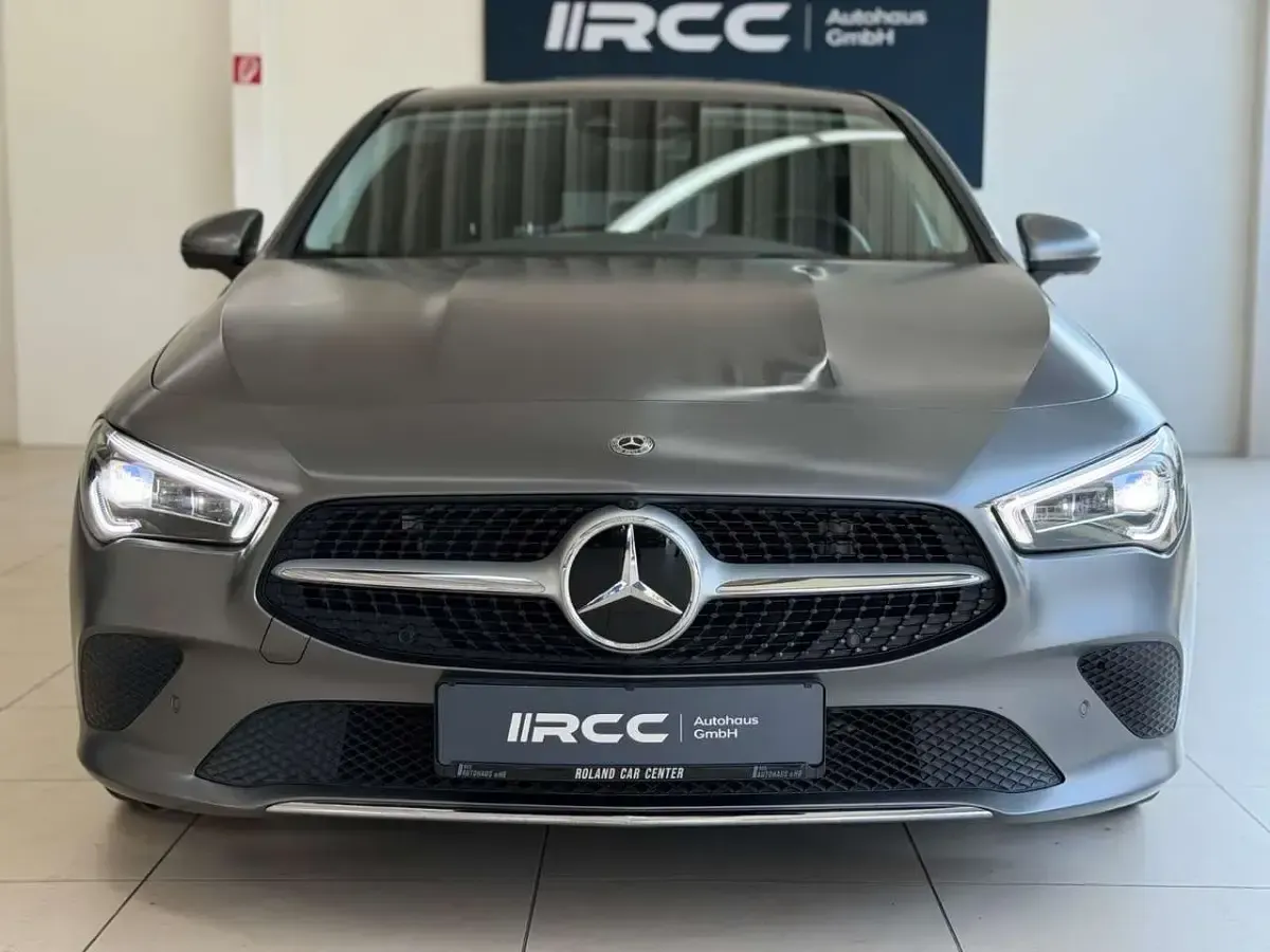 Gebraucht Mercedes CLA220 190 PS (139 kW) 2019 Grau Coupé