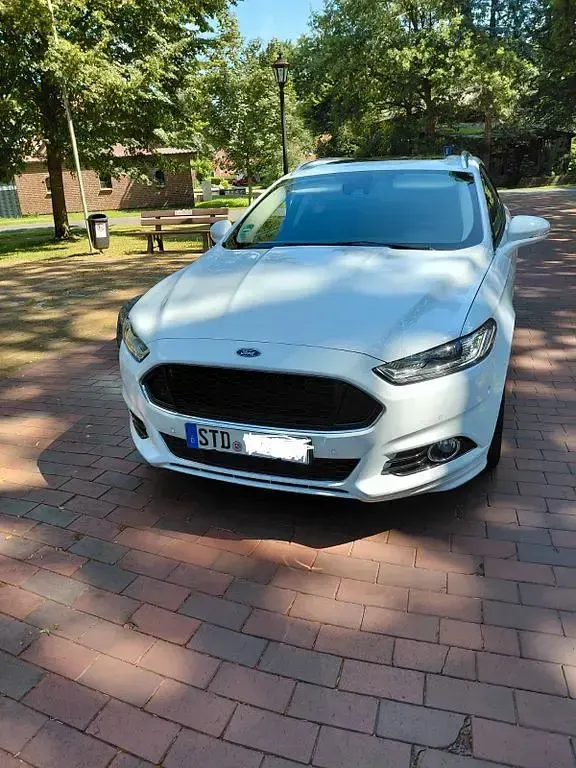 Gebraucht Ford Mondeo ST-Line 203 PS (149 kW) 2015 Weiß Limousine