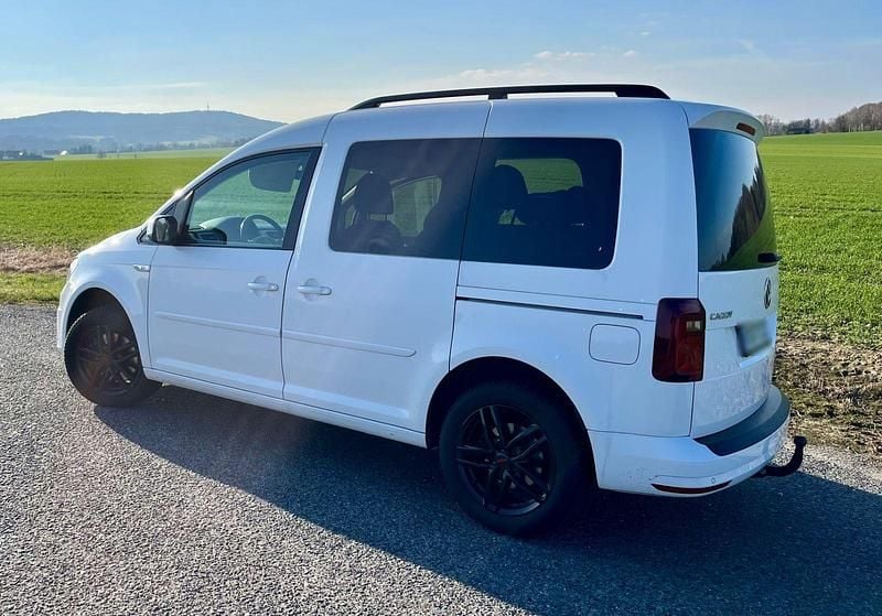 Gebraucht VW Caddy Comfortline 150 PS (110 kW) 2019 Weiß Van / Kleinbus