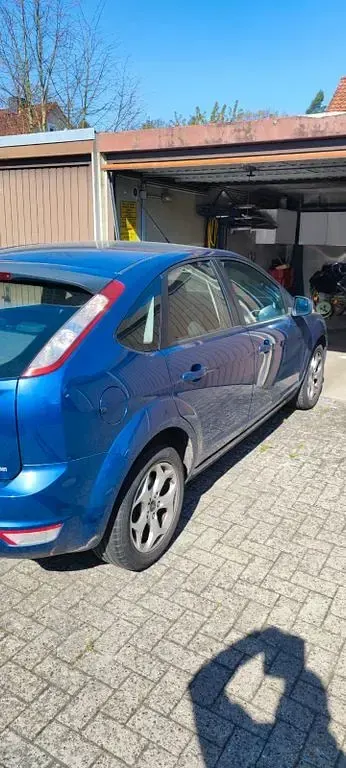 Gebraucht Ford Focus Style 101 PS (74 kW) 2008 Blau Limousine