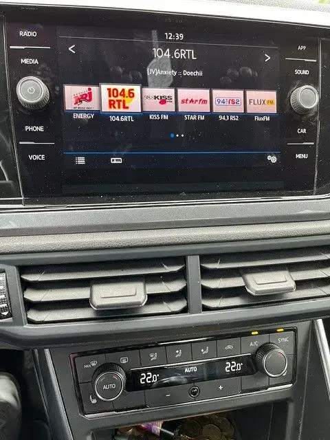 Gebraucht VW Polo 95 PS (69 kW) 2018 Silber Kleinwagen