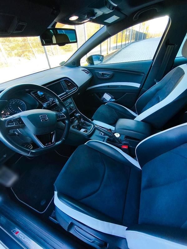 Gebraucht Seat Leon CUPRA 265 PS (194 kW) 2015 Grau Limousine