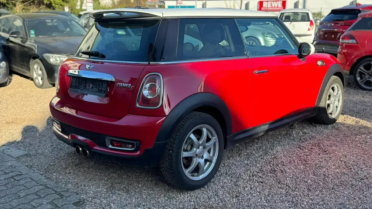 Gebraucht Mini Cooper S Coupé 184 PS (135 kW) 2012 Rot Coupé