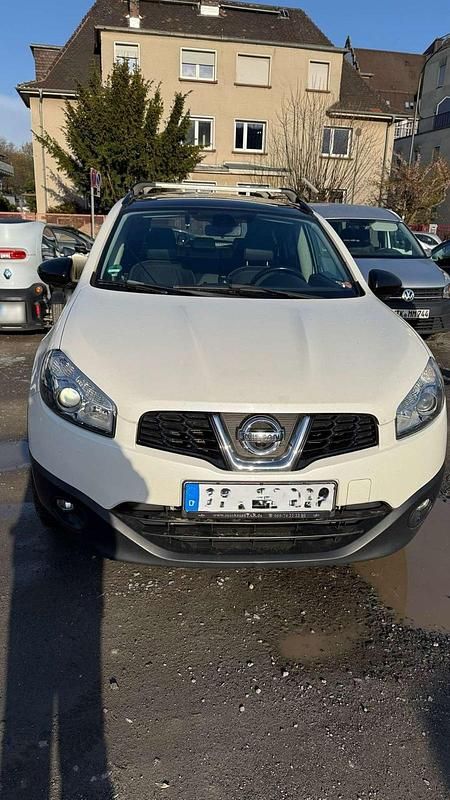 Gebraucht Nissan Qashqai +2 Acenta 131 PS (96 kW) 2013 Weiß SUV