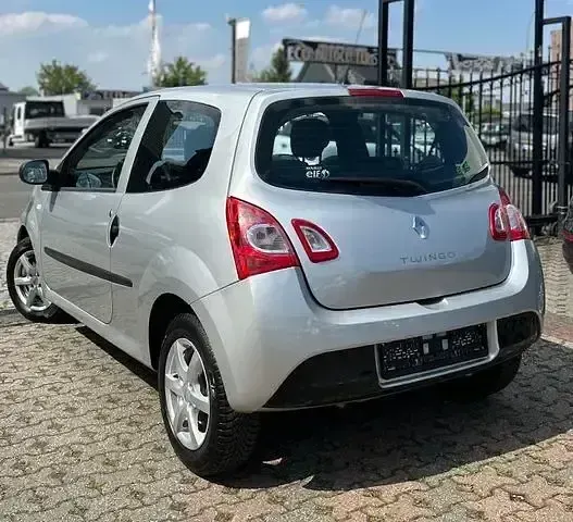 Gebraucht Renault Twingo 75 PS (55 kW) 2012 Grau Kleinwagen