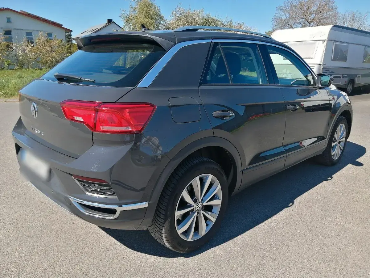 Gebraucht VW T-Roc Style 150 PS (110 kW) 2019 Grau SUV
