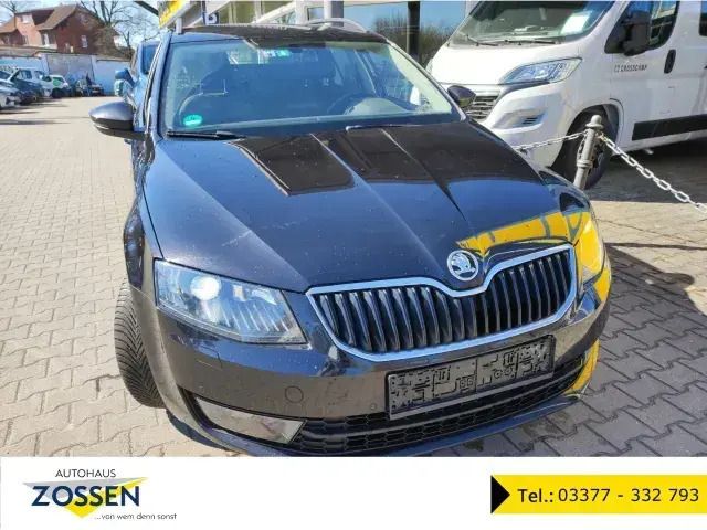 Schwarz Gebraucht 2015 Skoda Octavia Elegance Kombi | 8.950 € (Superpreis) - Bild 1/4
