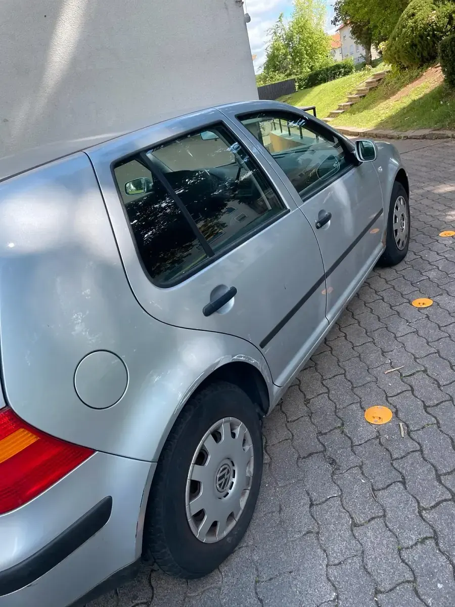 Second-hand VW Golf IV 75 CP (55 kW) 2003 Gri Hatchback
