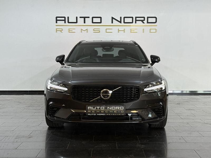 Gebraucht Volvo V90 Ultimate 310 PS (228 kW) 2022 Grau Kombi