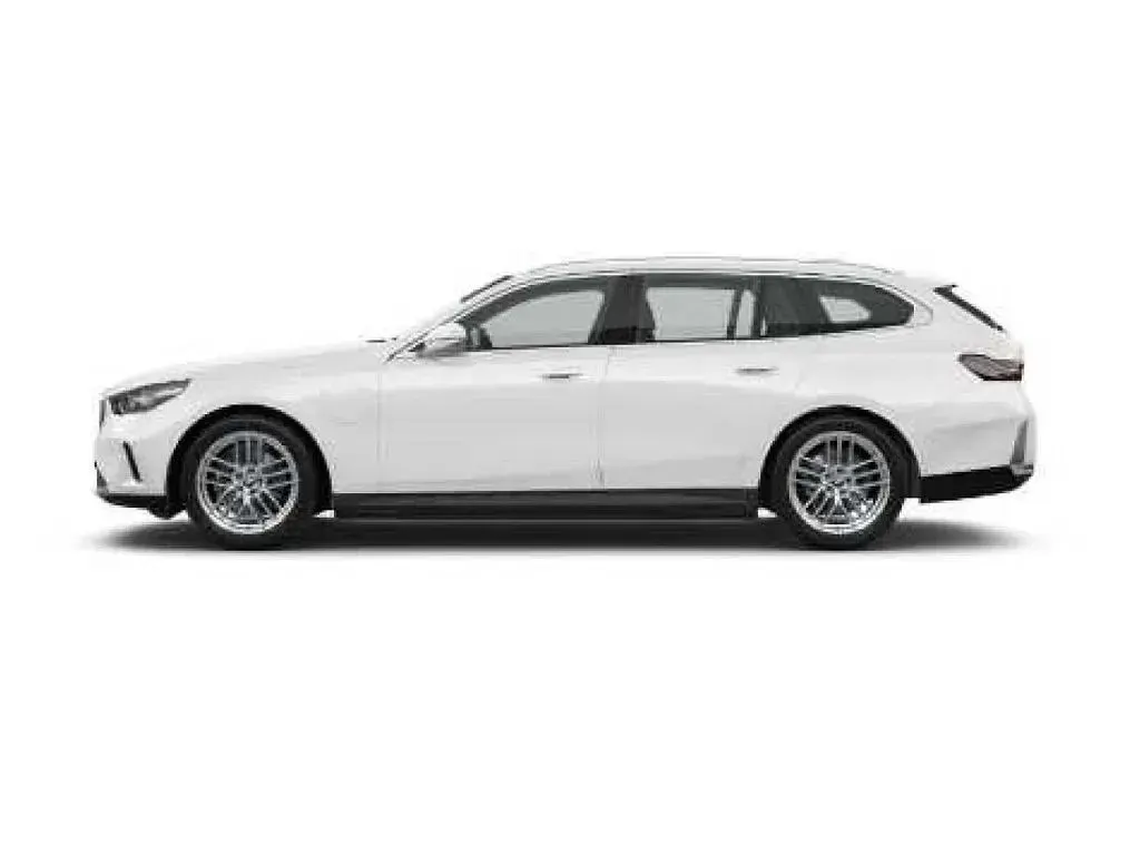Neu BMW 530e 299 PS (219 kW) 2026 Weiß Kombi
