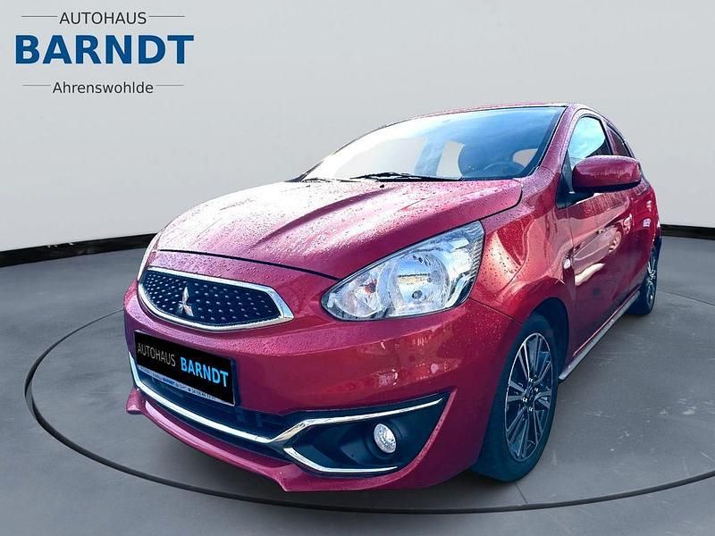 Gebraucht Mitsubishi Space Star Edition 71 PS (52 kW) 2018 Rot Limousine