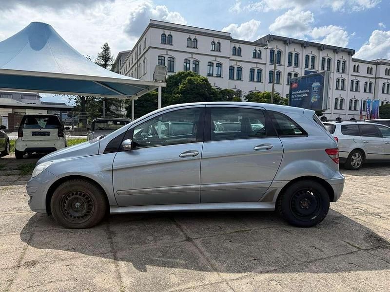 Blau Gebraucht 2007 Mercedes B170 Edition Van / Kleinbus | 2.000 € (Superpreis) - Bild 1/4