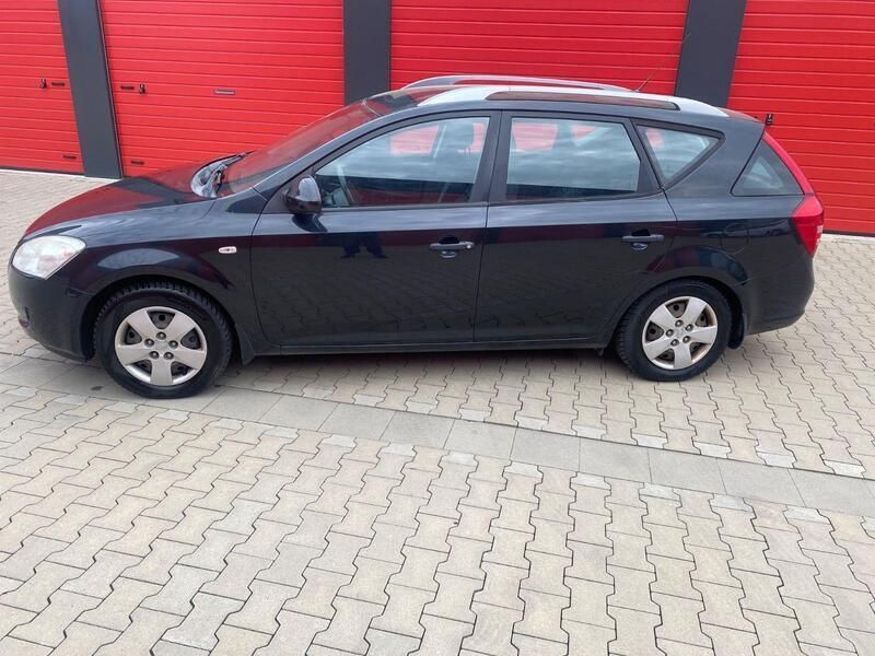 Schwarz Gebraucht 2009 Kia Ceed Kombi | 1.999 € (Guter Preis) - Bild 1/4