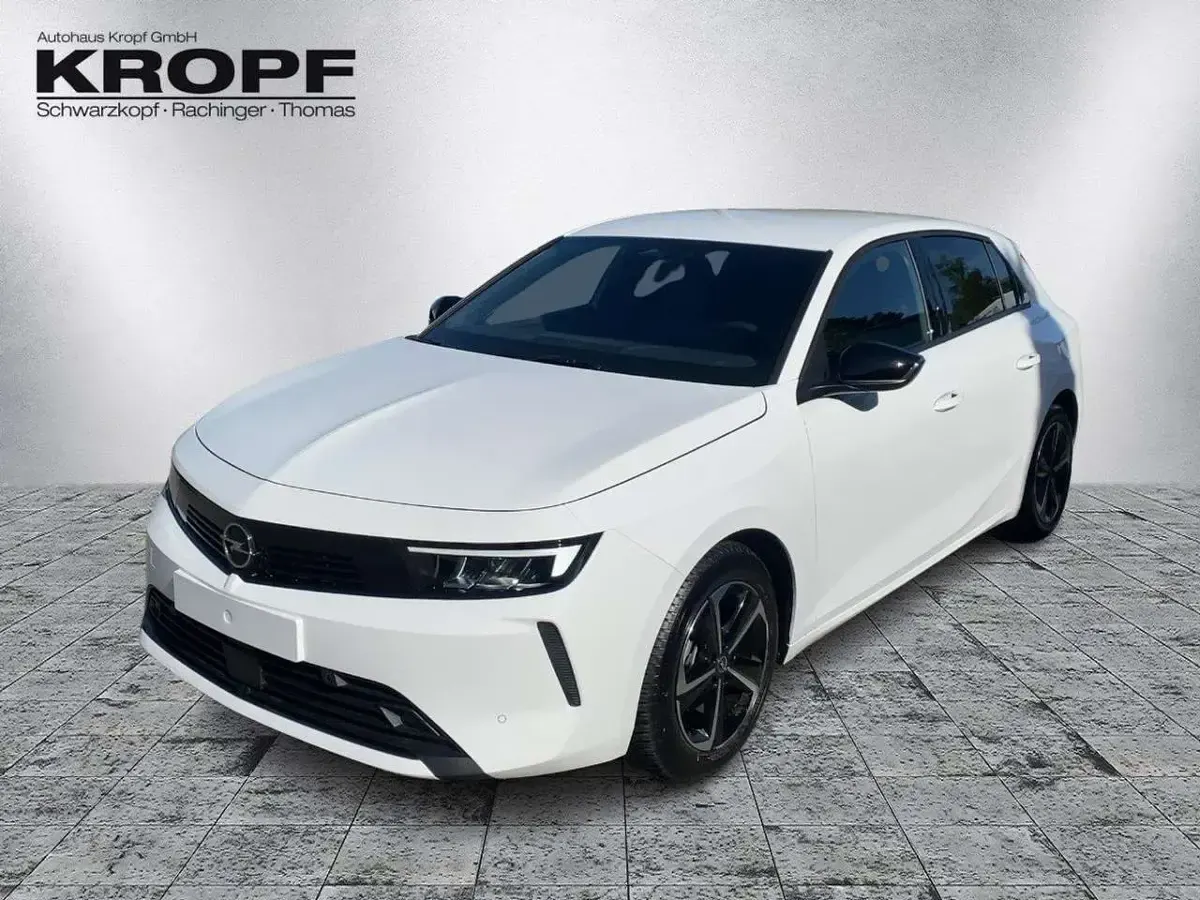 Usata Opel Astra Edition 131 CV (96 kW) 2025 Bianco Utilitaria