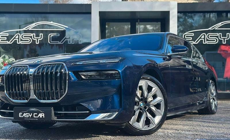 Gebraucht BMW i7 Sport Line 400 kW (544 PS) 2023 Blau Limousine