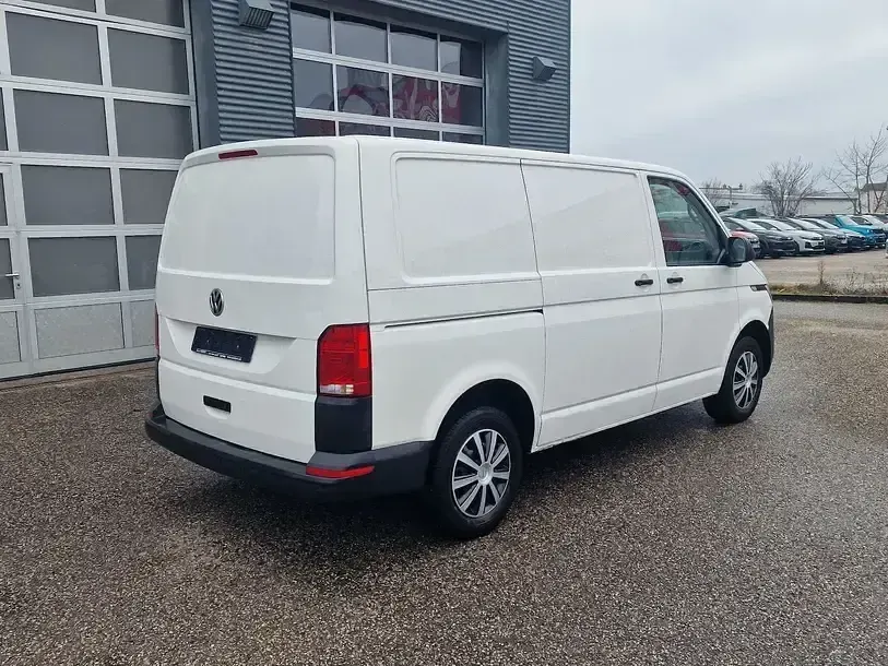 Używany VW Transporter 110 KM (80 kW) 2022 Biały Van