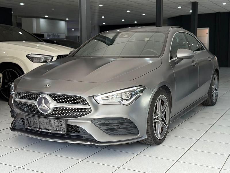 Grau Gebraucht 2020 Mercedes CLA200 AMG line Limousine | 30.990 € (Fairer Preis) - Bild 1/4