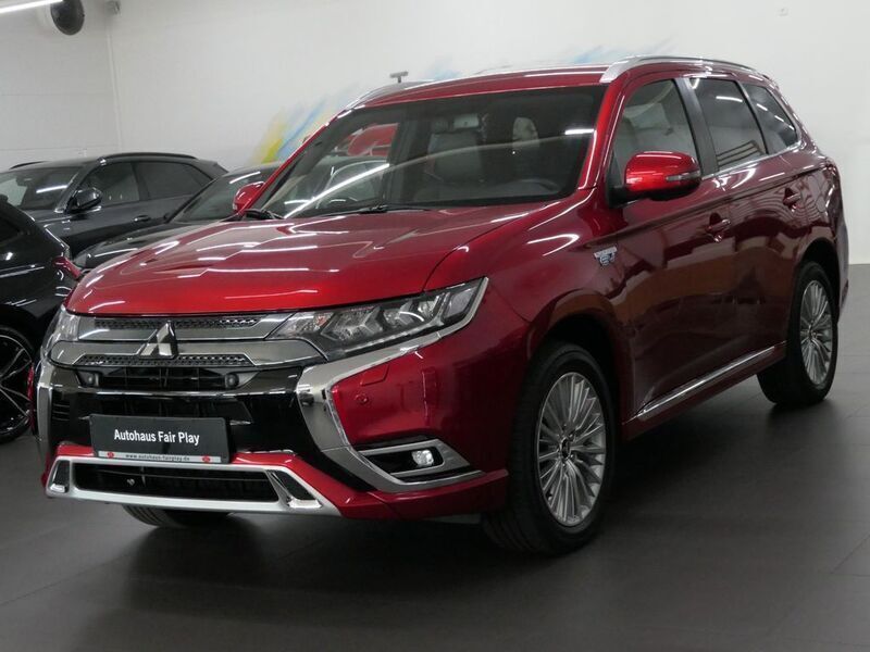 Rot Gebraucht 2020 Mitsubishi Outlander P-HEV Plus SUV | 25.990 € (Etwas zu teuer) - Bild 1/4