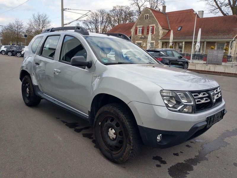 Gebraucht Dacia Duster 114 PS (83 kW) 2017 Silber SUV