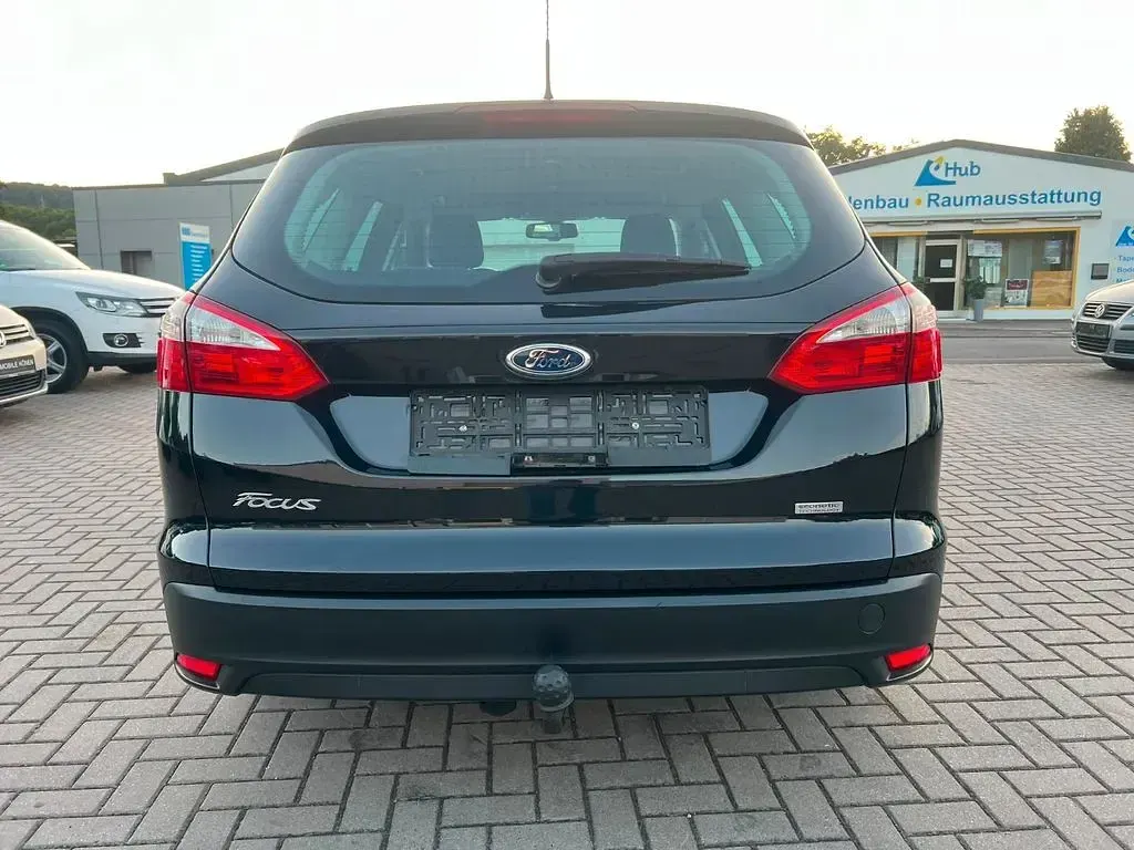 Gebraucht Ford Focus Titanium 125 PS (91 kW) 2012 Schwarz Kombi