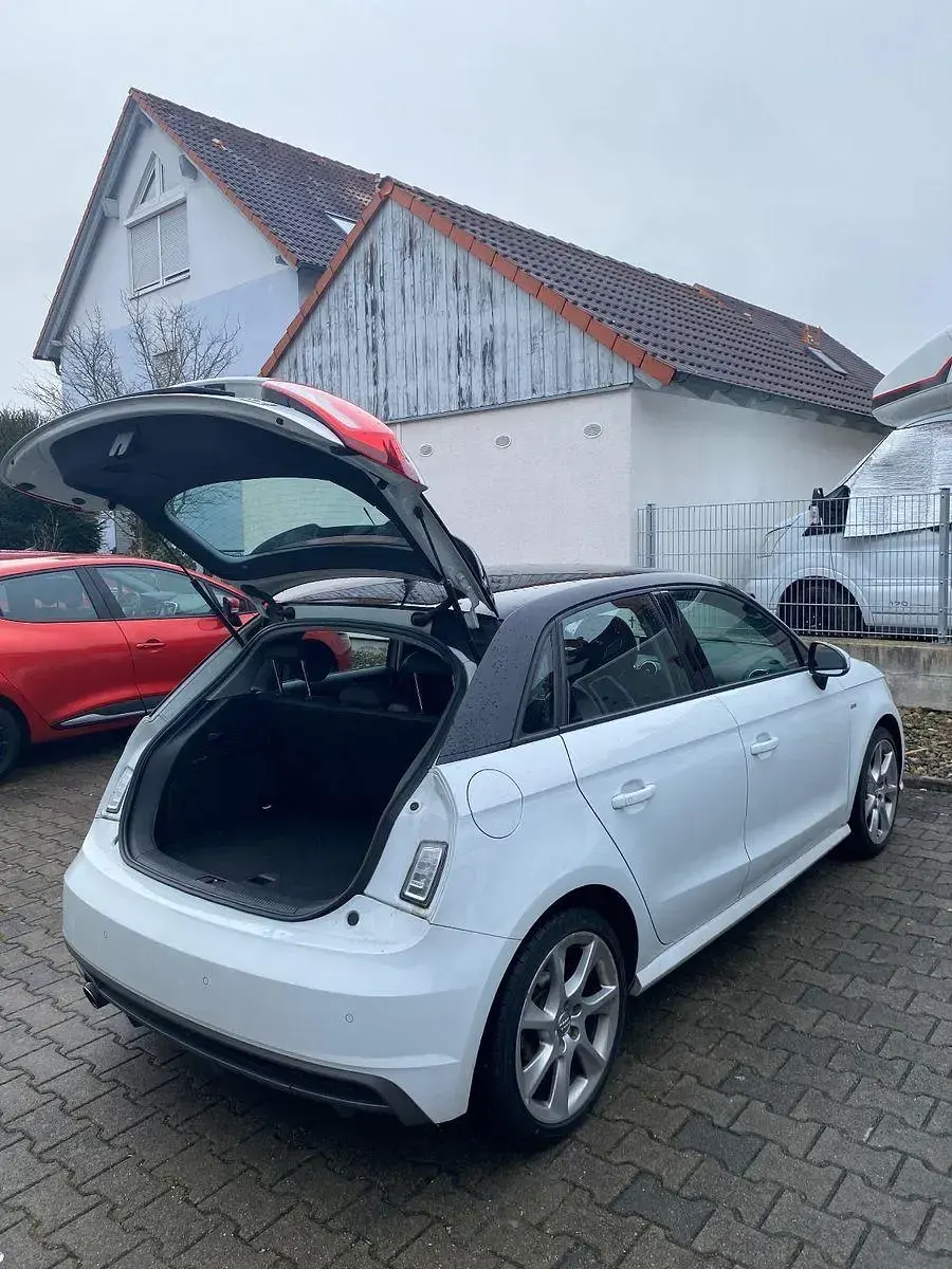 Gebraucht Audi A1 Sportback Sport 95 PS (69 kW) 2017 Weiß Kleinwagen
