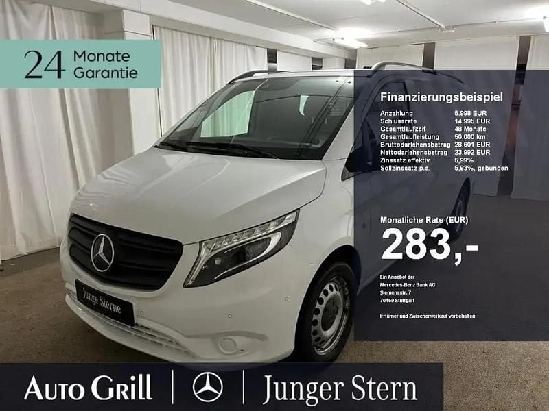 Arktikweiss Gebraucht 2020 Mercedes Vito Van / Kleinbus | 29.990 € (Guter Preis) - Bild 1/4