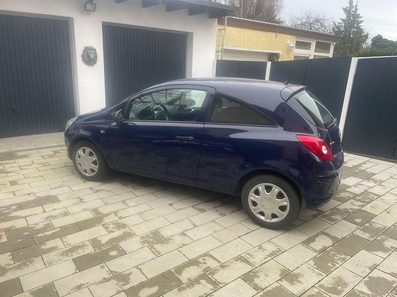 Gebraucht Opel Corsa Edition 69 PS (50 kW) 2012 Blau Kleinwagen