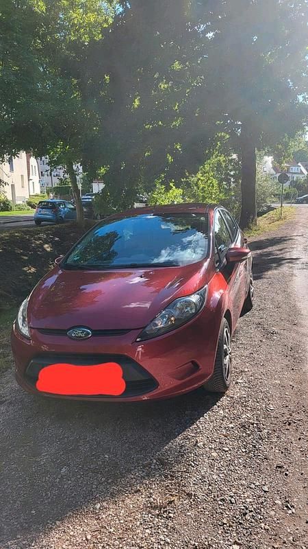 Gebraucht Ford Fiesta 85 PS (62 kW) 2009 Rot Kleinwagen