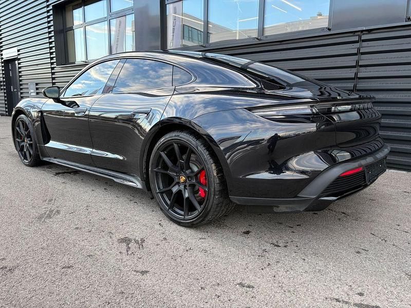 Gebraucht Porsche Taycan 439 kW (598 PS) 2022 Schwarz Limousine