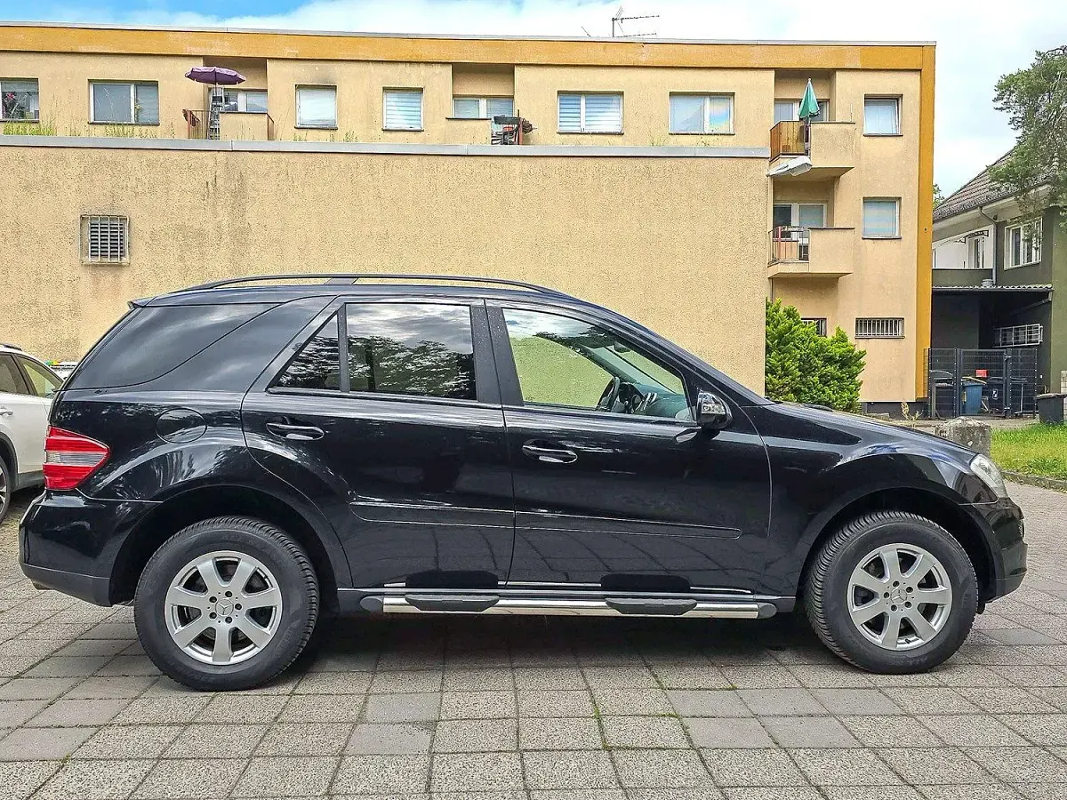Gebraucht Mercedes ML280 Edition 196 PS (144 kW) 2007 Schwarz SUV