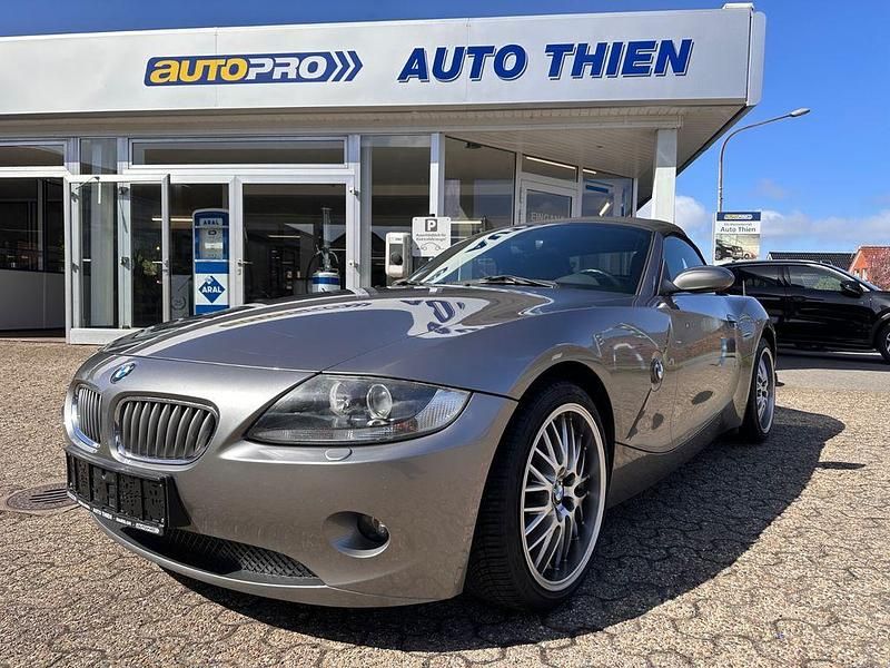 Gebraucht BMW Z4 Sport Line 170 PS (125 kW) 2005 Grau Cabrio