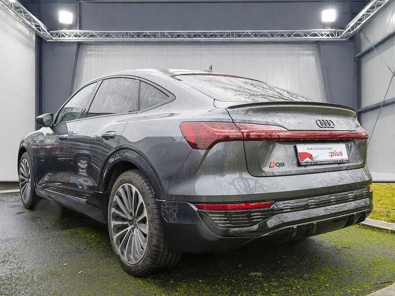 Gebraucht Audi Q8 Sportback e-tron S-Line 250 kW (340 PS) 2023 Daytonagrau perleffekt SUV