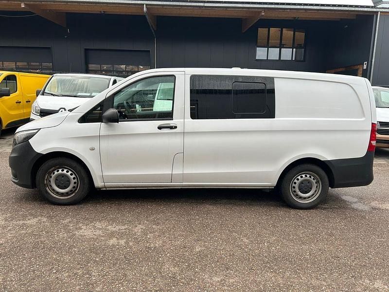 Gebraucht Mercedes Vito 114 PS (83 kW) 2017 Weiß Van