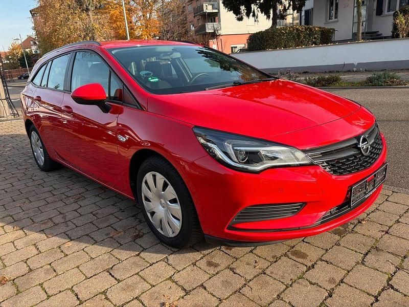 Gebraucht Opel Astra Selection 110 PS (80 kW) 2018 Rot Kombi