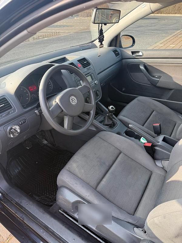Gebraucht VW Golf V 78 PS (57 kW) 2004 Schwarz Kleinwagen