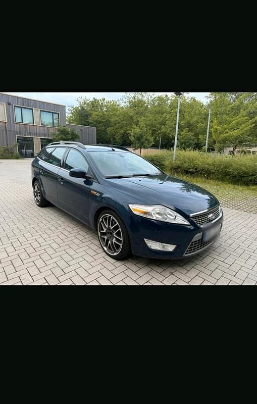 Blau Gebraucht 2008 Ford Mondeo Kombi | 1.100 € (Superpreis) - Bild 1/4