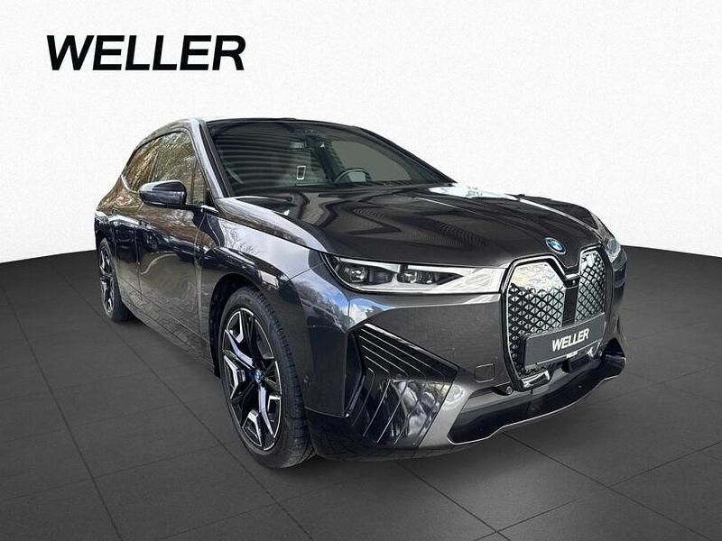 Gebraucht BMW iX Comfort Edition 241 kW (328 PS) 2023 Sophistograu (grau) SUV