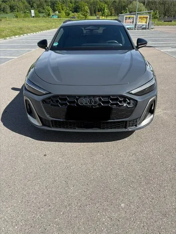 Gebraucht Audi A5 Edition .1 204 PS (150 kW) 2025 Grau Kombi