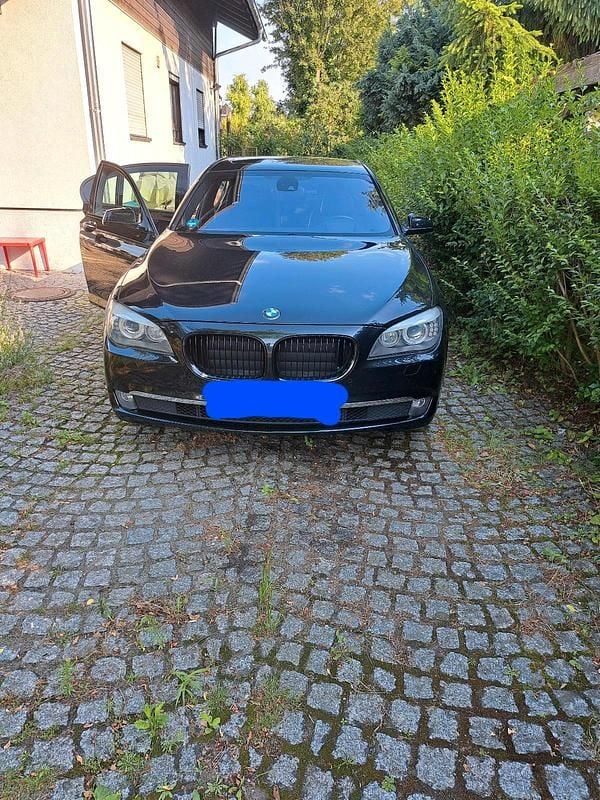 Gebraucht BMW 730 245 PS (180 kW) 2009 Schwarz Limousine