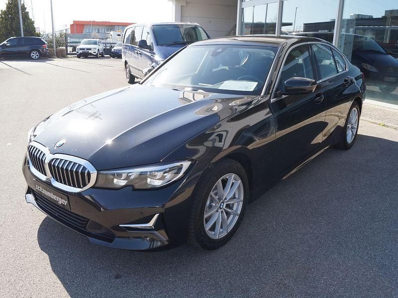 Gebraucht BMW 330 Performance 265 PS (194 kW) 2019 Saphirschwarz Limousine