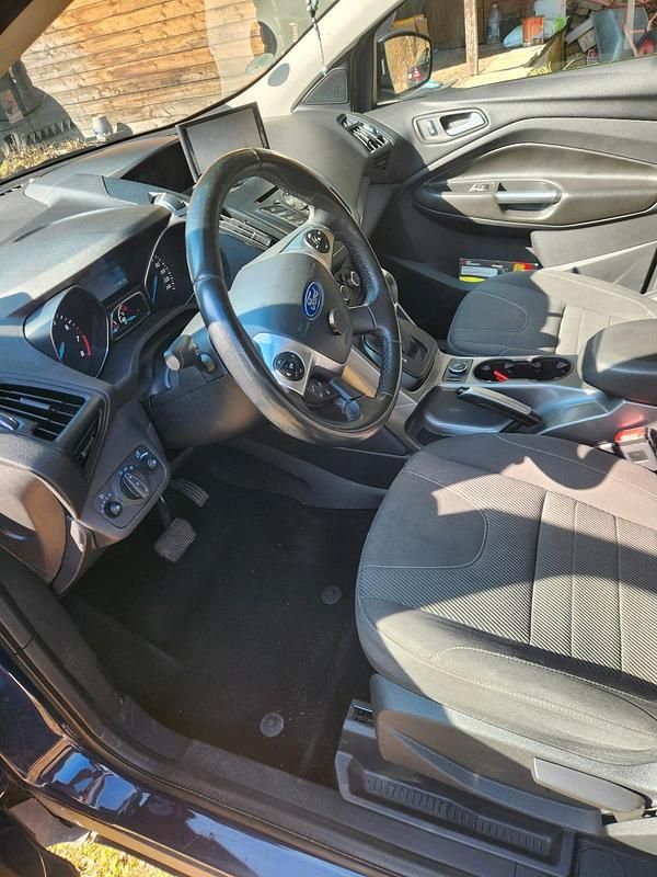 Gebraucht Ford Kuga 182 PS (133 kW) 2015 Blau SUV