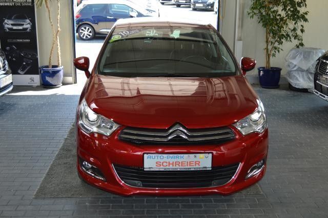 Gebraucht Citroën C4 Shine 120 PS (88 kW) 2015 Rot metallic Limousine