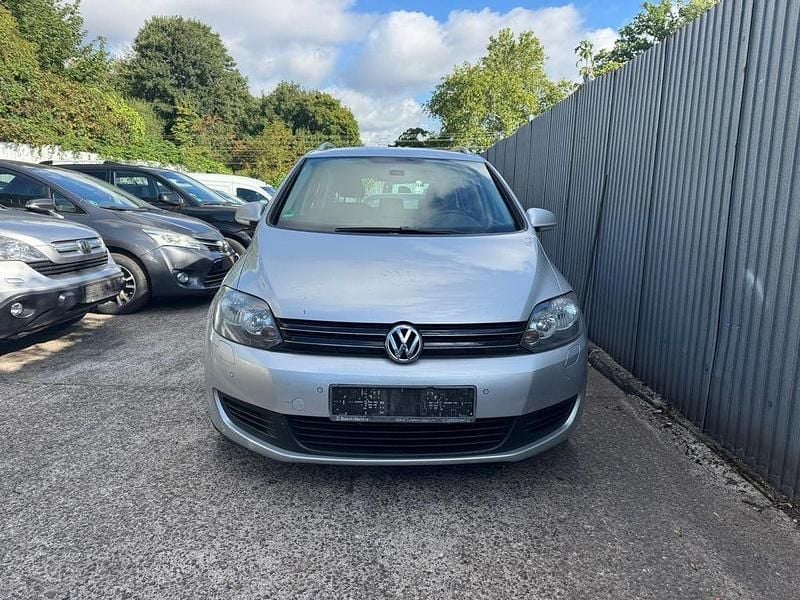 Gebraucht VW Golf VII Comfortline 105 PS (77 kW) 2014 Silber Limousine