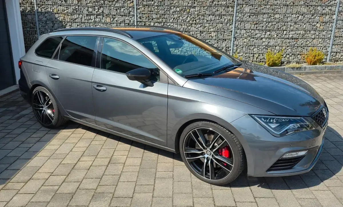 Gebraucht Seat Leon ST 4Drive 300 PS (220 kW) 2017 Grau Kombi