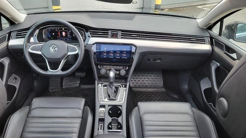 Gebraucht VW Passat Elegance 150 PS (110 kW) 2019 Kombi
