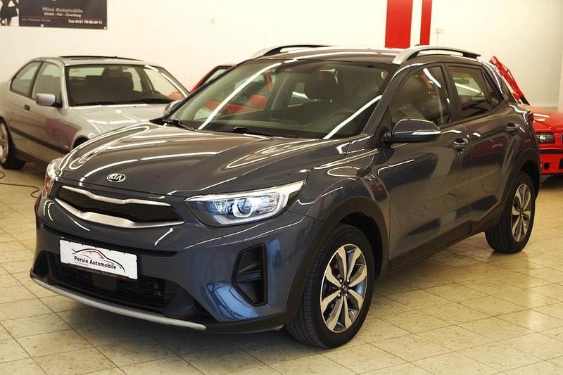 (prg) perennialgrau met. Gebraucht 2021 Kia Stonic Vision SUV | 15.900 € (Guter Preis) - Bild 1/4